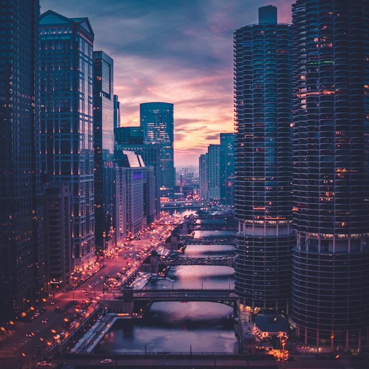 Parents evaluating schools in Netherlands